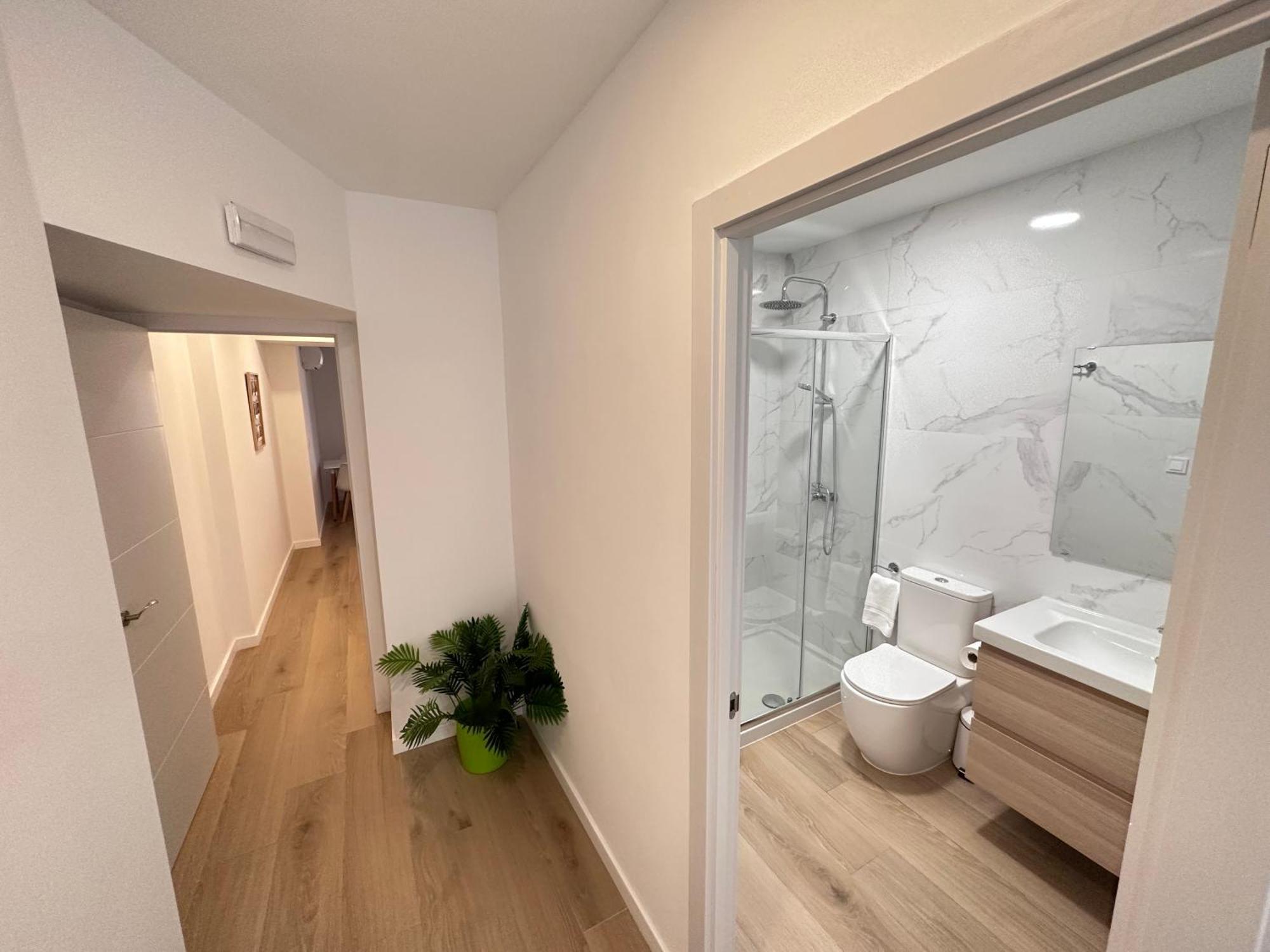 Artes Y Oficios Apartaments Ab Valencia Bagian luar foto