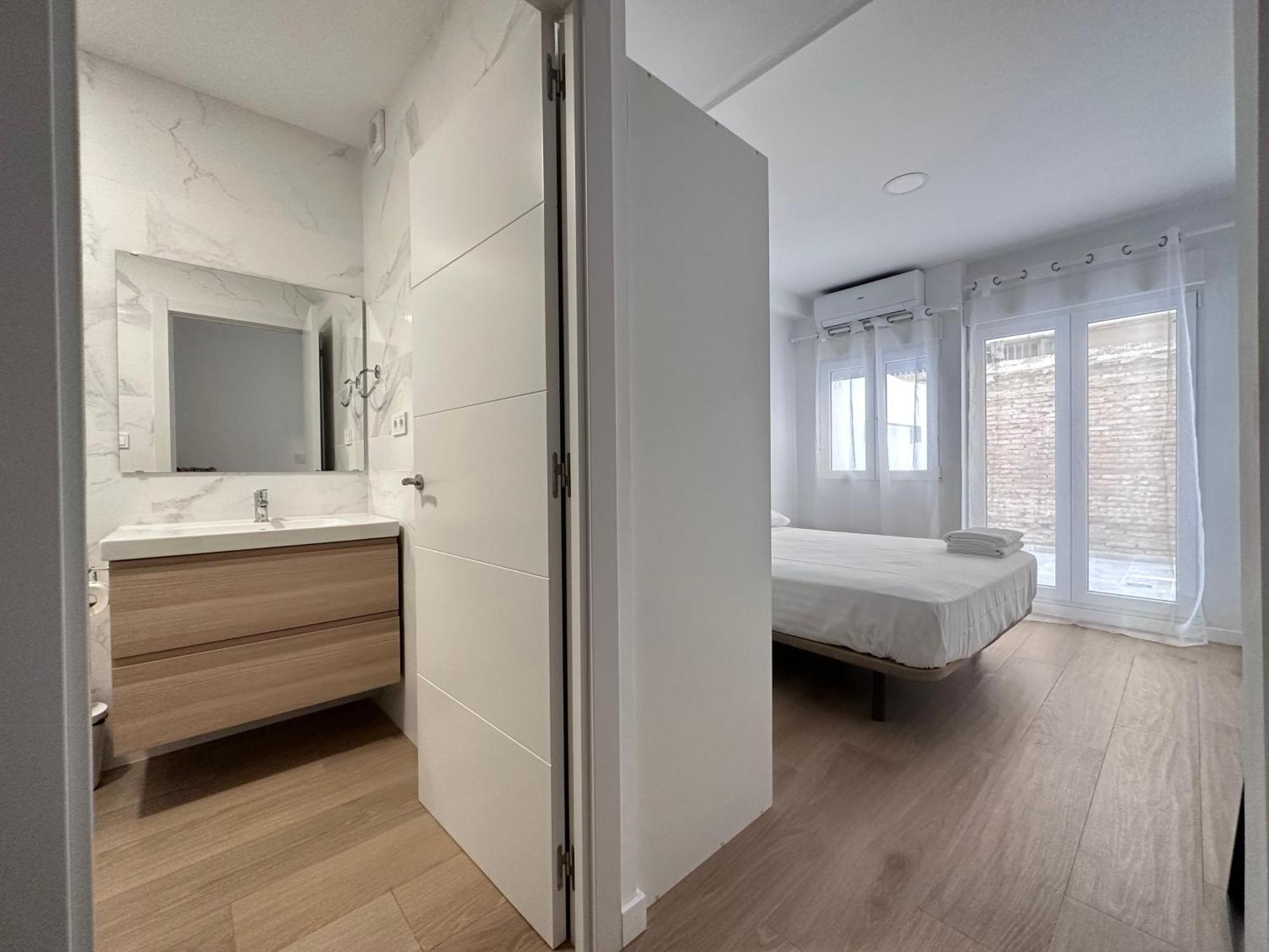 Artes Y Oficios Apartaments Ab Valencia Bagian luar foto