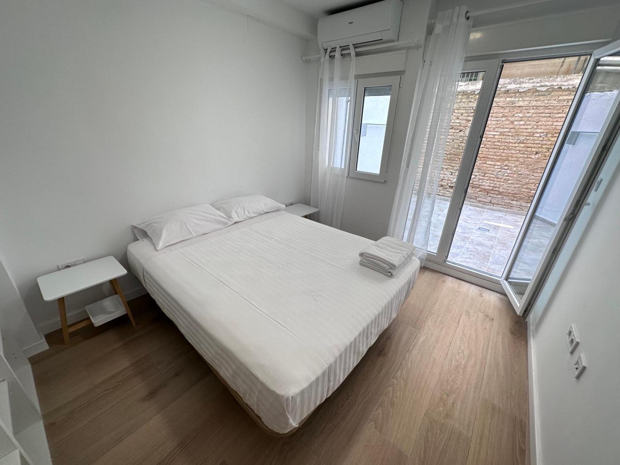 Artes Y Oficios Apartaments Ab Valencia Bagian luar foto